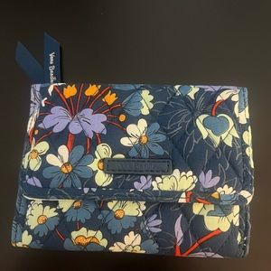 NWT Ver Bradley Euro Wallet. RFID